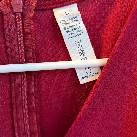 Chic Asymmetrical Burgundy Dress - Picture 4 of 4